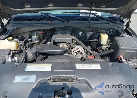 2000 Chevrolet Silverado 1500 Ls z USA, uszkodzony, nr VIN 1GCEK19T8YE155896